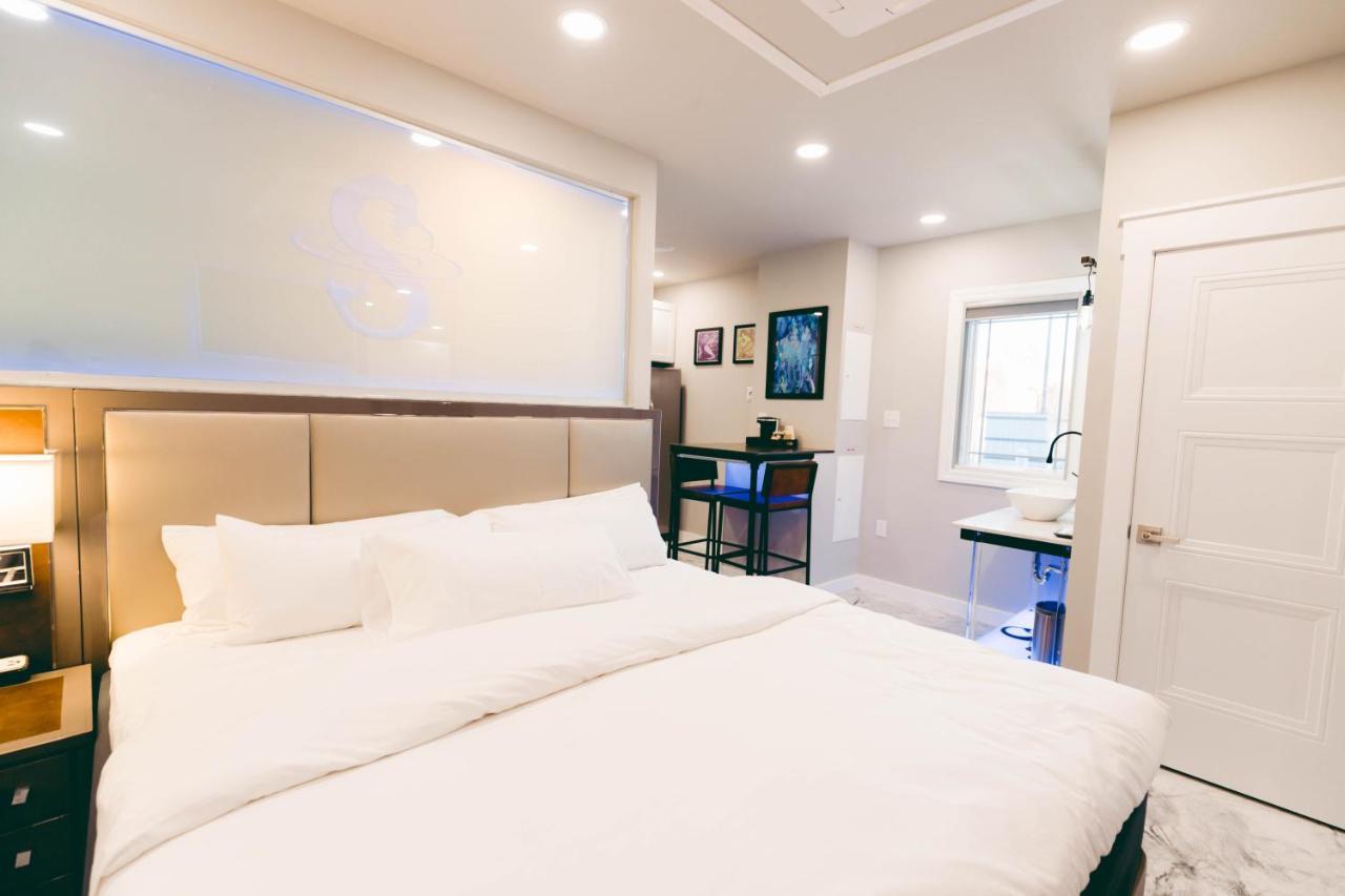 River Sirens Hotel-Contactless Check In Hotel Washington Экстерьер фото