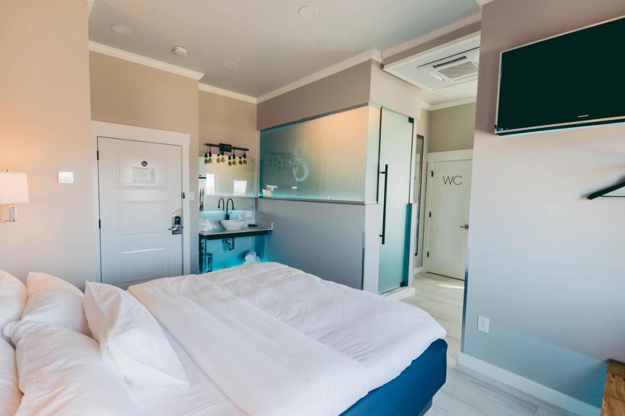 River Sirens Hotel-Contactless Check In Hotel Washington Экстерьер фото