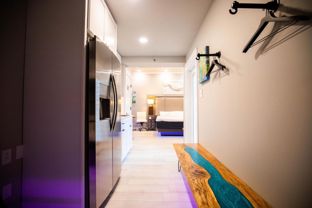 River Sirens Hotel-Contactless Check In Hotel Washington Экстерьер фото