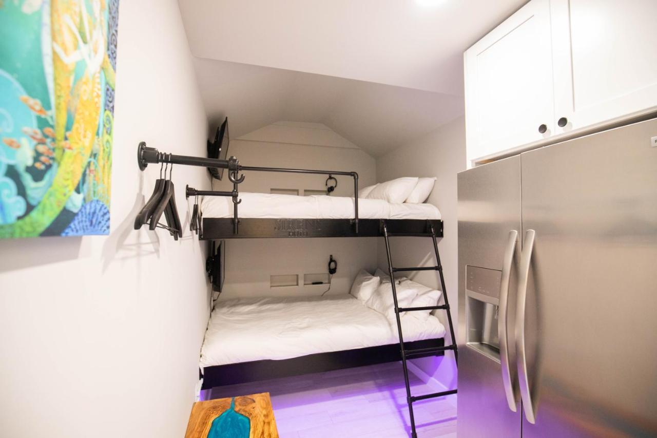 River Sirens Hotel-Contactless Check In Hotel Washington Экстерьер фото